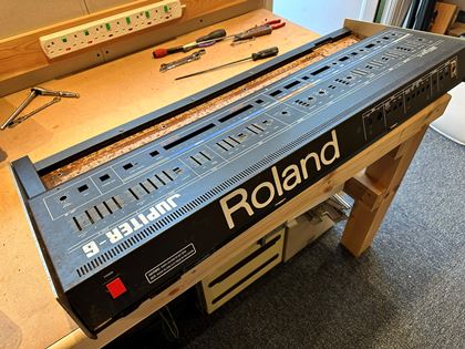 Roland-JP-6